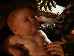 extant_HTLJ_4x06-TwoMenAndABaby_04021
