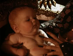 extant_HTLJ_4x06-TwoMenAndABaby_04067