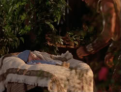 extant_HTLJ_4x06-TwoMenAndABaby_05072