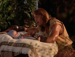 extant_HTLJ_4x06-TwoMenAndABaby_05084