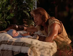 extant_HTLJ_4x06-TwoMenAndABaby_05085