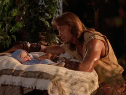 extant_HTLJ_4x06-TwoMenAndABaby_05086