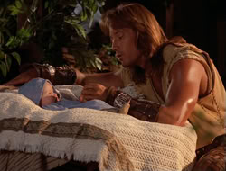 extant_HTLJ_4x06-TwoMenAndABaby_05096