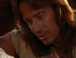 extant_HTLJ_4x06-TwoMenAndABaby_05172