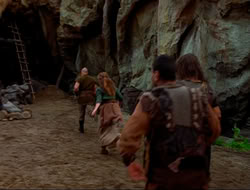 extant_HTLJ_4x10-HerculesOnTrial_00116