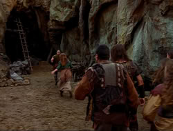 extant_HTLJ_4x10-HerculesOnTrial_00117