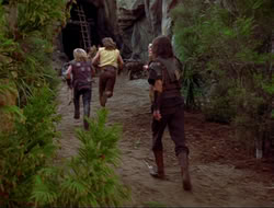 extant_HTLJ_4x10-HerculesOnTrial_00245
