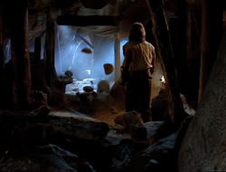 extant_HTLJ_4x10-HerculesOnTrial_00389