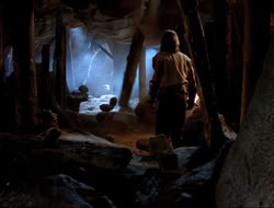 extant_HTLJ_4x10-HerculesOnTrial_00390