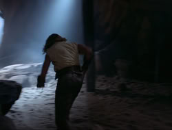 extant_HTLJ_4x10-HerculesOnTrial_00449