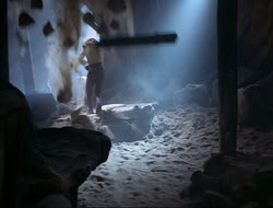 extant_HTLJ_4x10-HerculesOnTrial_00452