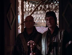 extant_HTLJ_4x10-HerculesOnTrial_00549