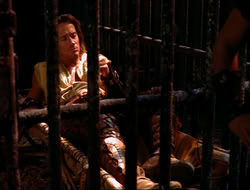 extant_HTLJ_4x10-HerculesOnTrial_01957
