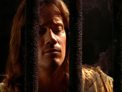 extant_HTLJ_4x10-HerculesOnTrial_02075