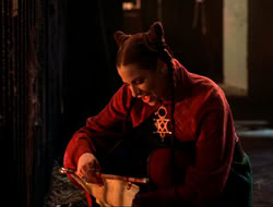 extant_HTLJ_4x10-HerculesOnTrial_02291