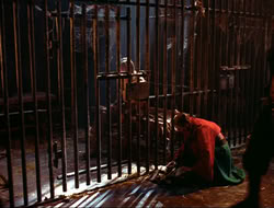 extant_HTLJ_4x10-HerculesOnTrial_02334