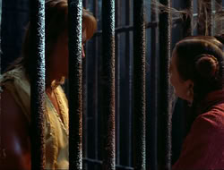 extant_HTLJ_4x10-HerculesOnTrial_03056