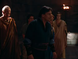 extant_HTLJ_4x10-HerculesOnTrial_03432