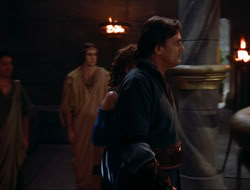 extant_HTLJ_4x10-HerculesOnTrial_03434