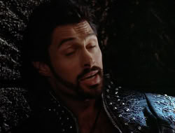 extant_HTLJ_4x10-HerculesOnTrial_04200