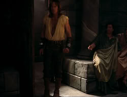 extant_HTLJ_4x10-HerculesOnTrial_04585