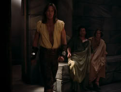 extant_HTLJ_4x10-HerculesOnTrial_04592