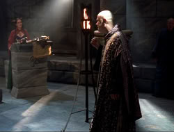 extant_HTLJ_4x10-HerculesOnTrial_04716