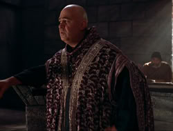 extant_HTLJ_4x10-HerculesOnTrial_04987
