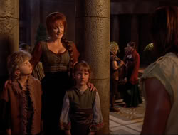 extant_HTLJ_4x10-HerculesOnTrial_05063
