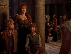 extant_HTLJ_4x10-HerculesOnTrial_05072