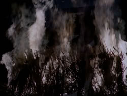 extant_HTLJ_4x13-ArmageddonNowPart1_00059