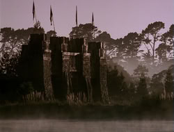 extant_HTLJ_4x13-ArmageddonNowPart1_00554