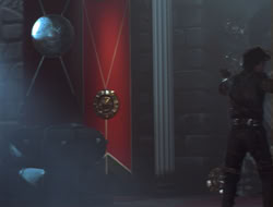 extant_HTLJ_4x13-ArmageddonNowPart1_00899