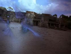 extant_HTLJ_4x13-ArmageddonNowPart1_02605
