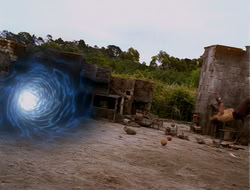 extant_HTLJ_4x13-ArmageddonNowPart1_02693