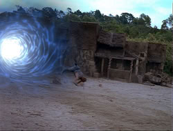 extant_HTLJ_4x14-ArmageddonNowPart2_00041