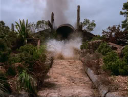 extant_HTLJ_4x14-ArmageddonNowPart2_00814
