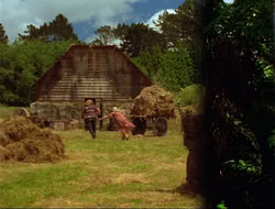 extant_HTLJ_4x14-ArmageddonNowPart2_01070