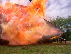 extant_HTLJ_4x14-ArmageddonNowPart2_01386