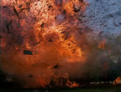 extant_HTLJ_4x14-ArmageddonNowPart2_01394