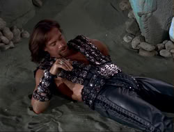 extant_HTLJ_4x14-ArmageddonNowPart2_01458
