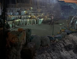 extant_HTLJ_4x14-ArmageddonNowPart2_01477