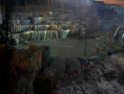 extant_HTLJ_4x14-ArmageddonNowPart2_01478