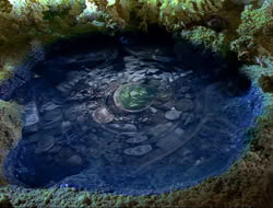 extant_HTLJ_4x14-ArmageddonNowPart2_01939
