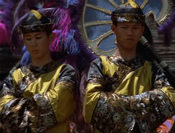 extant_HTLJ_4x14-ArmageddonNowPart2_03241