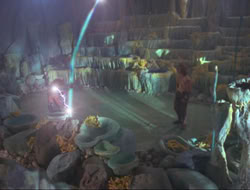 extant_HTLJ_4x14-ArmageddonNowPart2_03760