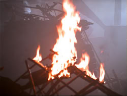 extant_HTLJ_4x14-ArmageddonNowPart2_03977