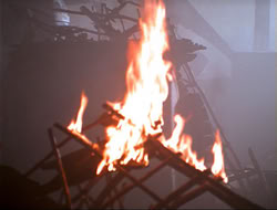 extant_HTLJ_4x14-ArmageddonNowPart2_03978