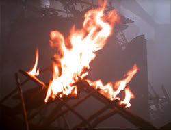 extant_HTLJ_4x14-ArmageddonNowPart2_03980