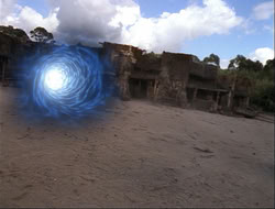 extant_HTLJ_4x14-ArmageddonNowPart2_04300